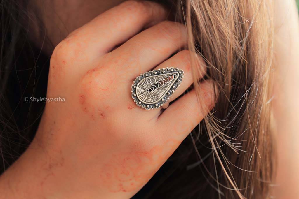 Adya Intricate Drop Ring : SR277