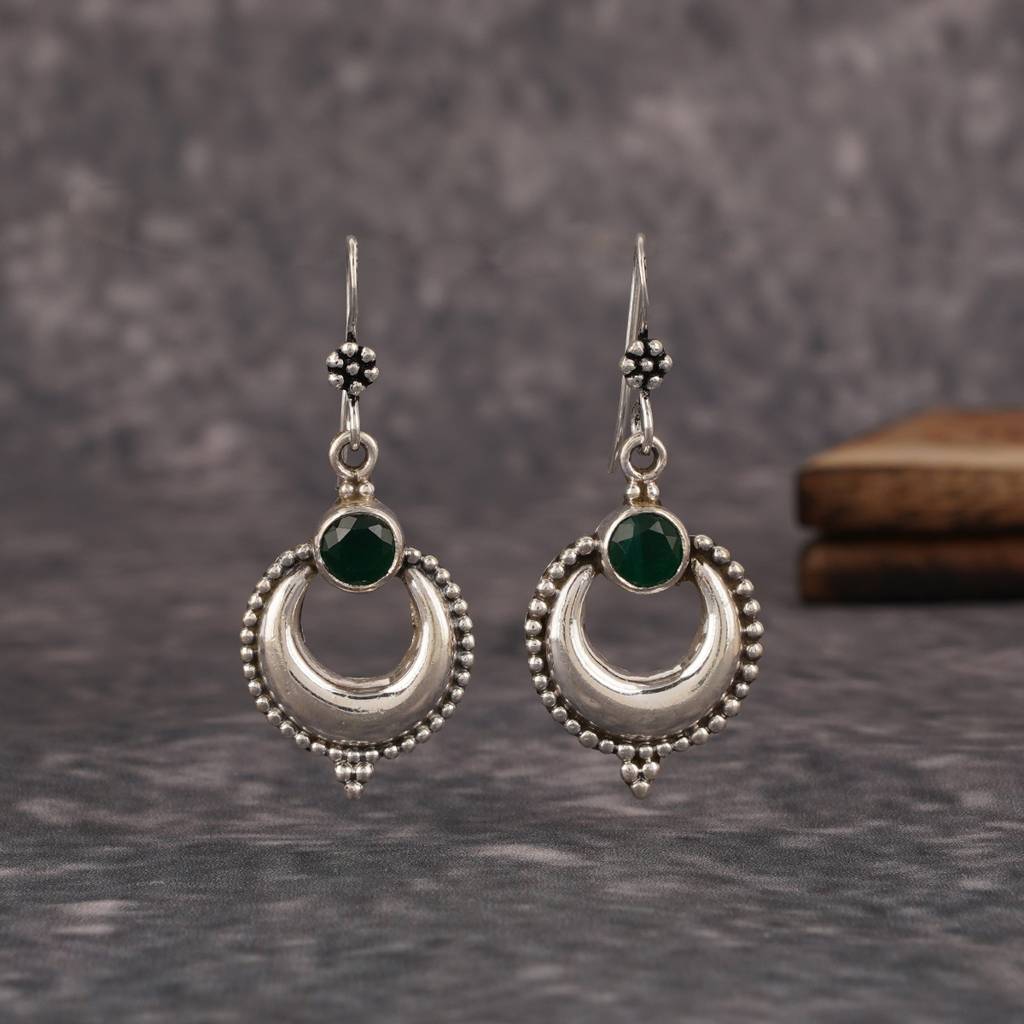 Silver Emerald Earrings. : SSE763