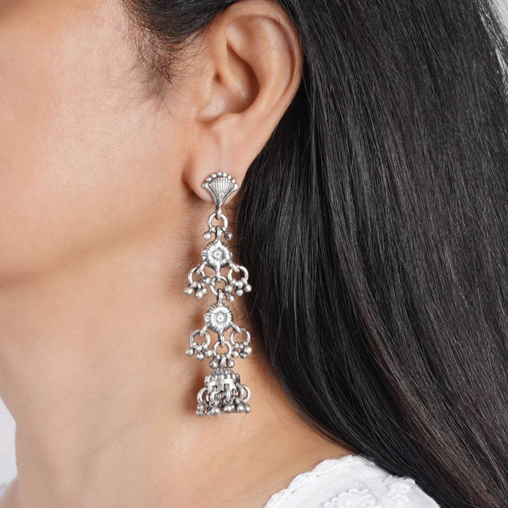 Tribal Silver Long Earrings : SSE737