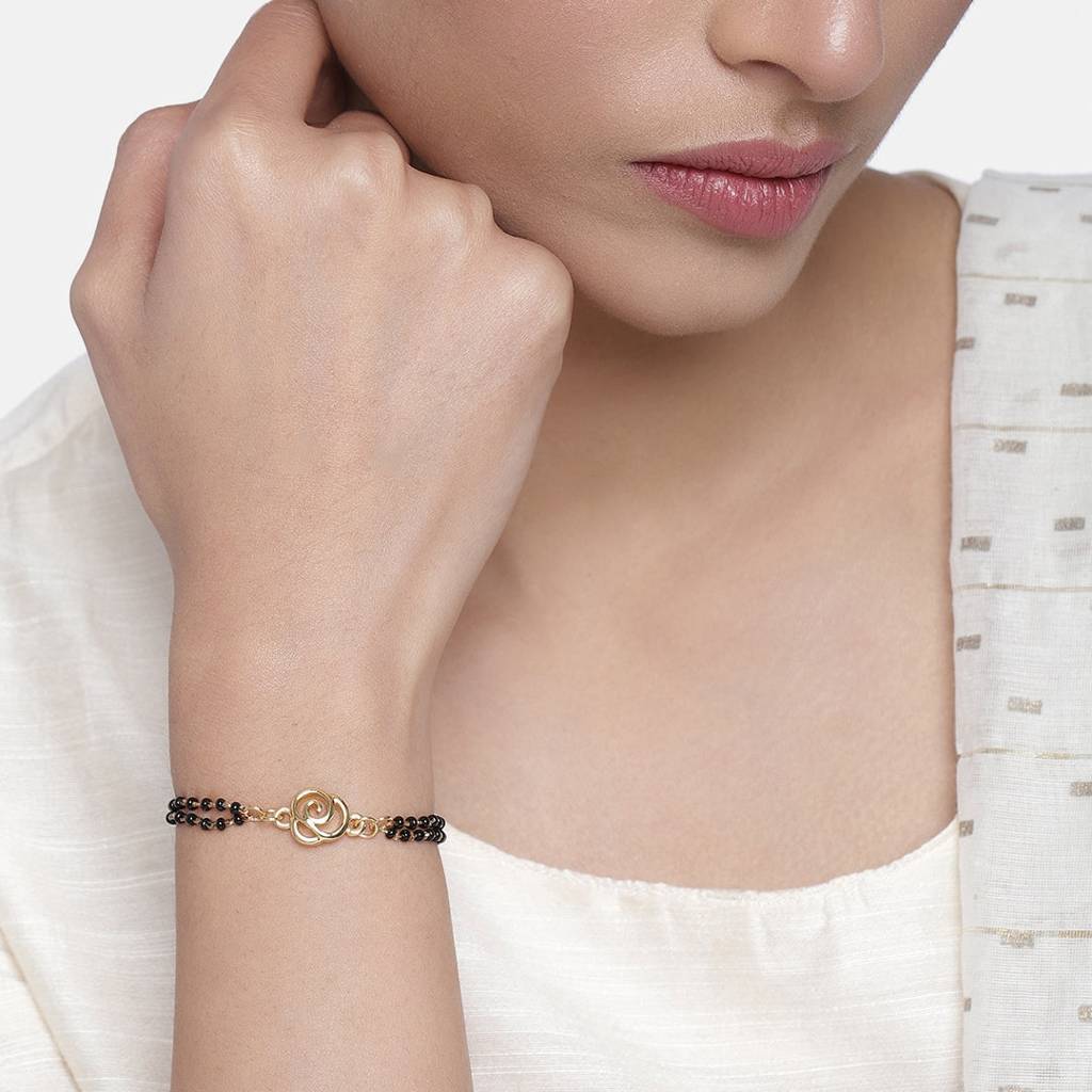 Estele Gold Plated Floral Shaped Bracelet With Black Beads For Women : 101936BR