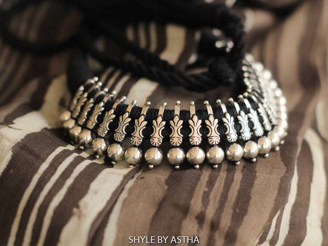 Anvaya Fine Ball Necklace : SN1057