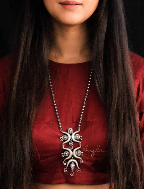 Mizoya Quirky Motif Layered Necklace : SE1112