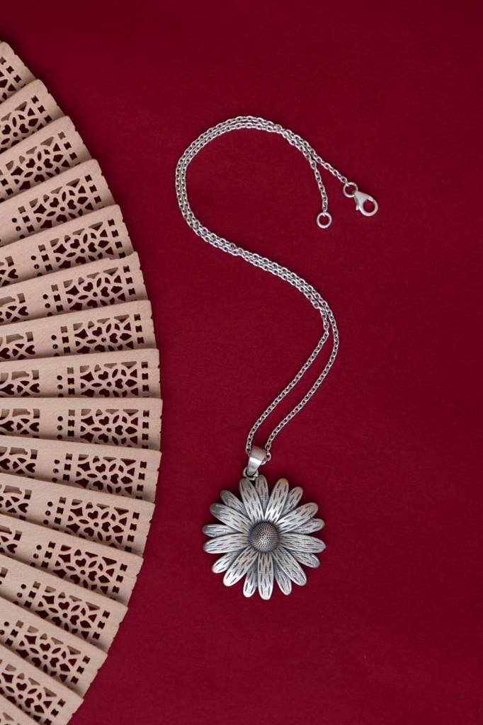 Moh Sunflower Intricate Necklace : SN401022