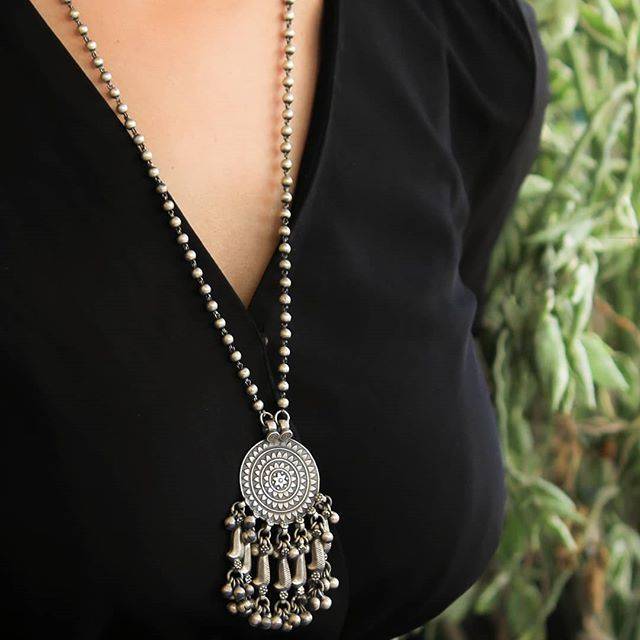 Tattva Concentric Detailed Ghughri Ball Necklace : SE50186-1-1-1