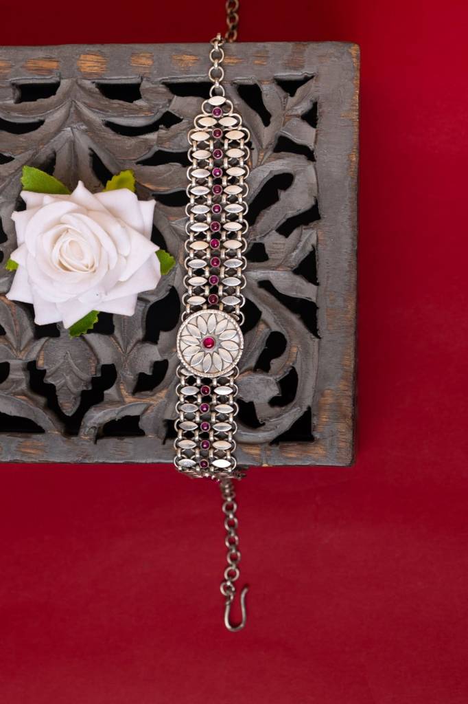 Mizoya Flower Motif Raani Jadau Choker Set : SN40608022