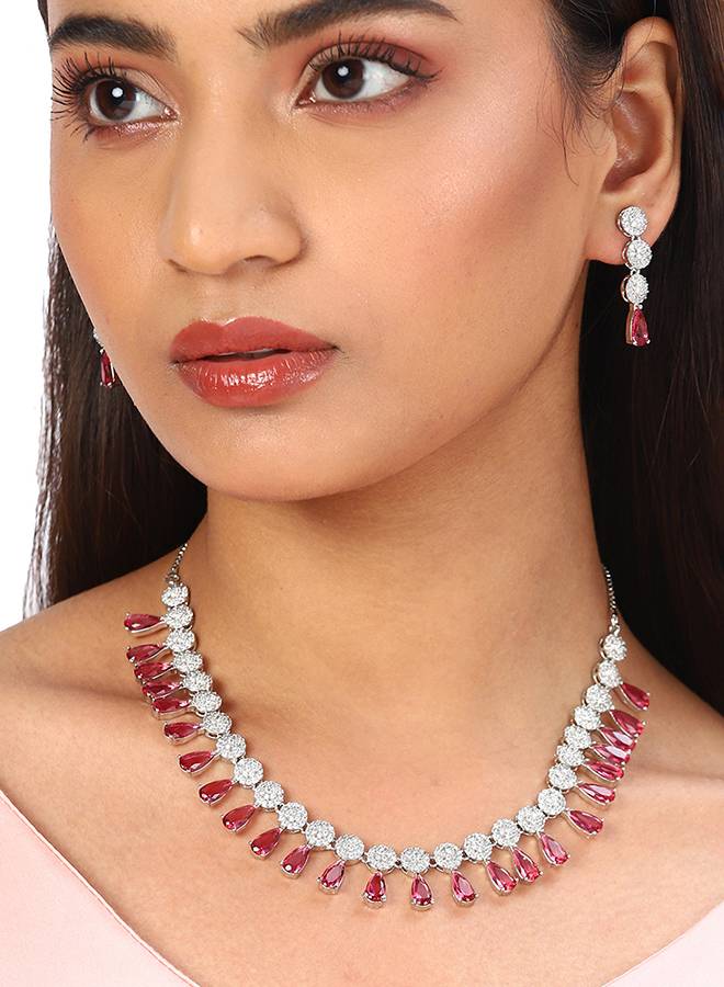 Sparkling Elegance Red And White Zircons Jewellery Set : 8905124435351