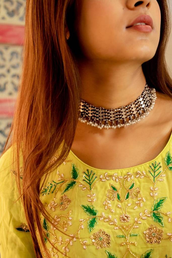 Tattva Intricate Jali Pearl Drop Choker : SN2108