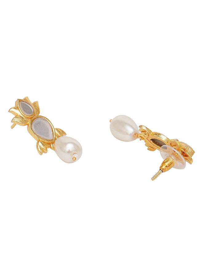 White Pearl String Short Festive Hues Necklace With Mirror Work Enameled Motif And Triple Pearl Drops : 8905124466287