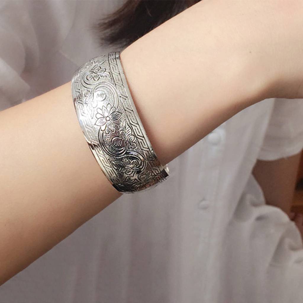 Silver Plated Cuff Style Bracelet Floral Engraved Stylish Fashion Jewellery For Women & Girls : PX9B119