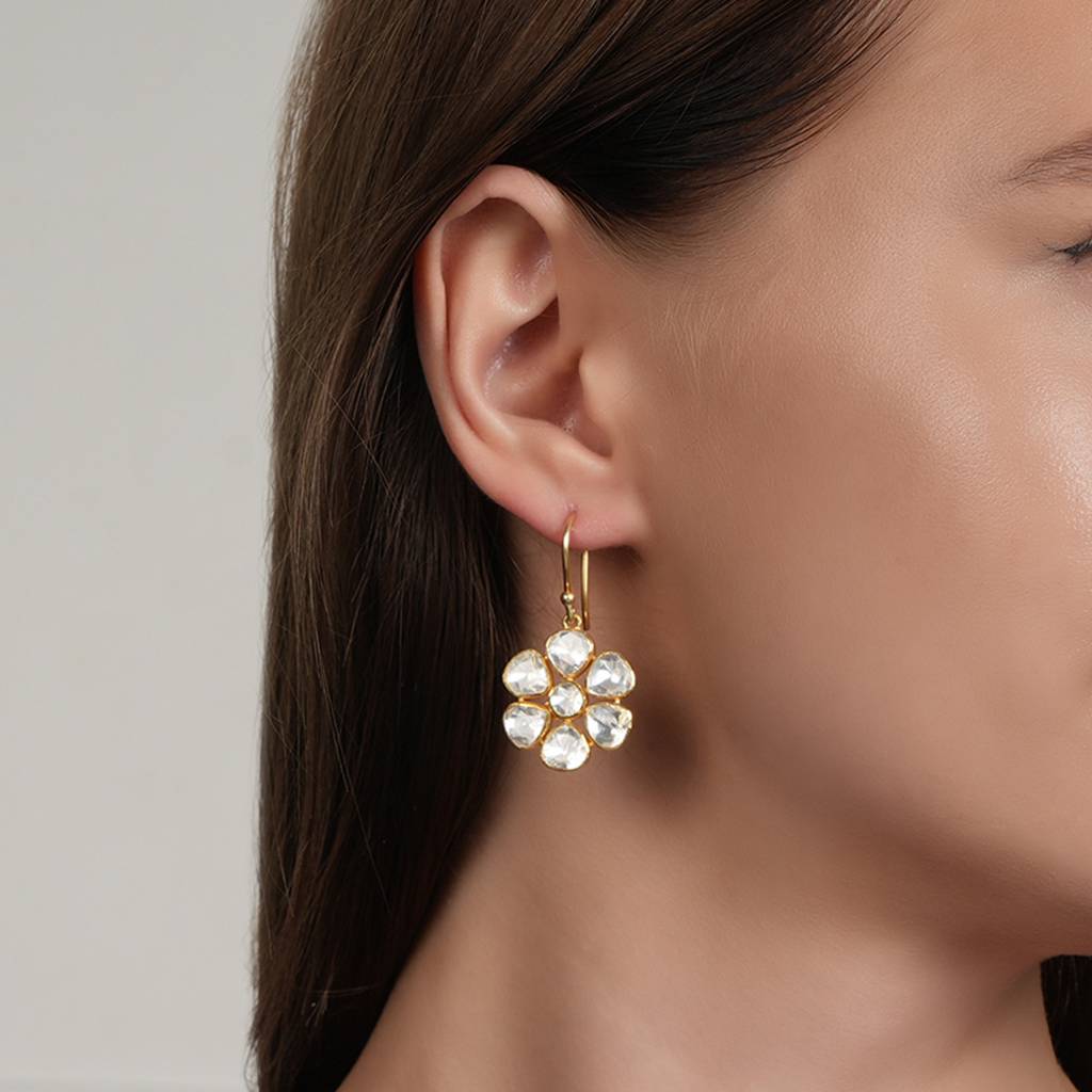 Elegant Flower Moissanite Earrings : SSE875