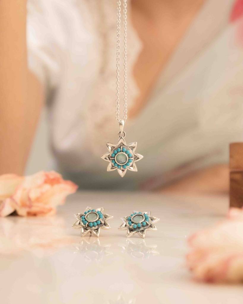 Moh Fine Turquoise Flower Beaded Necklace Set : SN40610-1-1