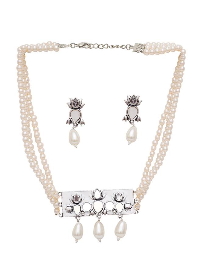 Silver Pearl String Short Festive Hues Necklace With Mirror Work Enameled Motif And Triple Pearl Drops : 8905124466294