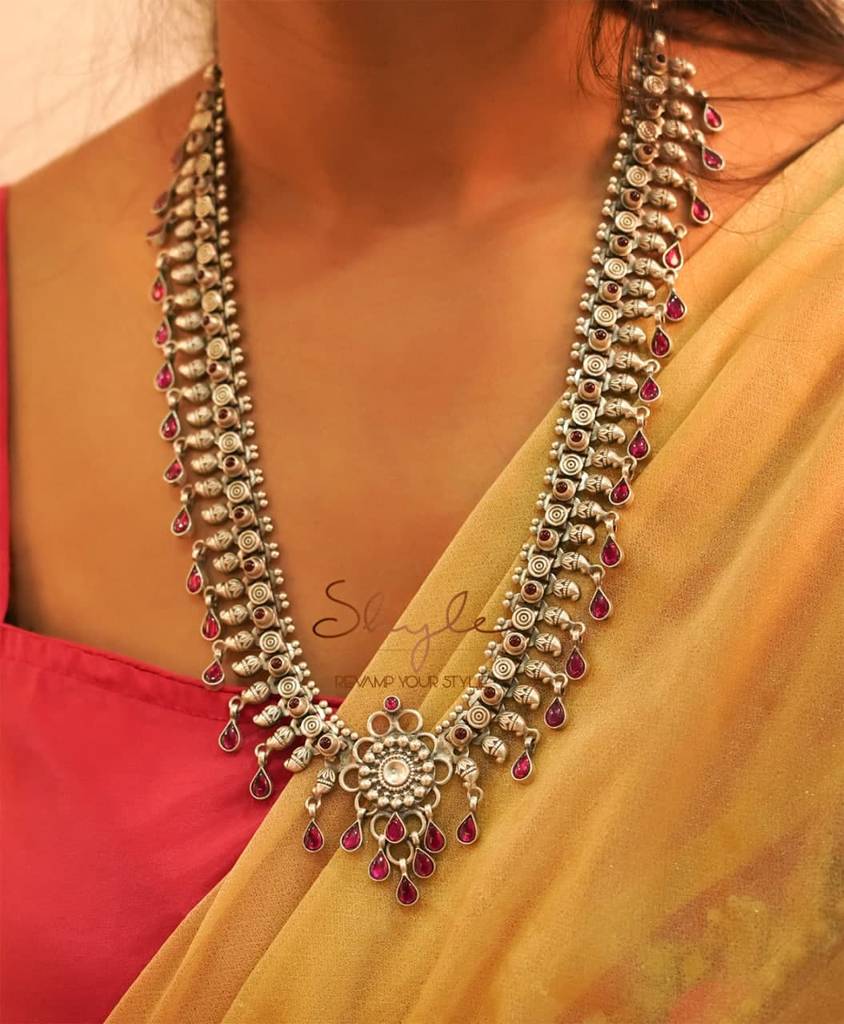 Tattva Jadau Intricate Statement Necklace Set : SN1130