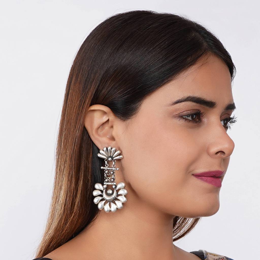 Tribal Silver Earrings 92.5 Silver : SSE696