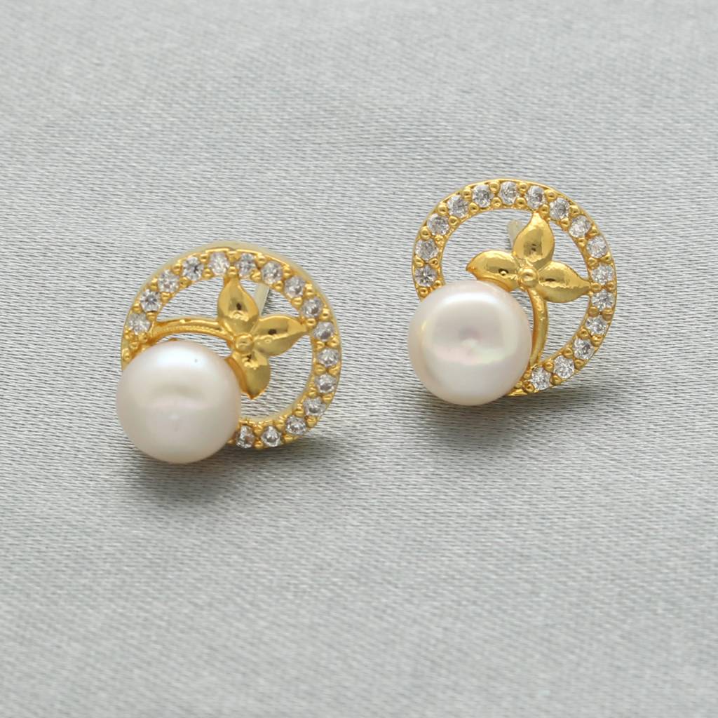 Sorai Pearl Earrings : JPSEP-24-075