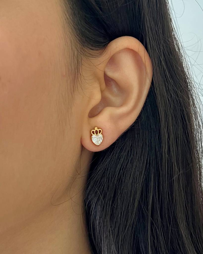 18K Gold Plated Heart Crown Stud Earrings : E96