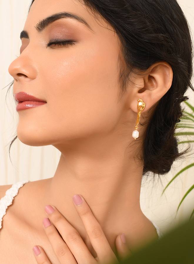 Voylla Hawaii Tropical Bird Ear Studs : 8905124521313