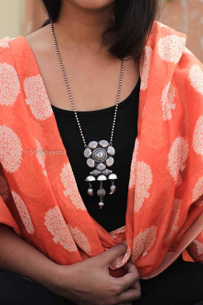 Anvaya Detailed Flower Drop Necklace : SN159-1-1-1-1-1
