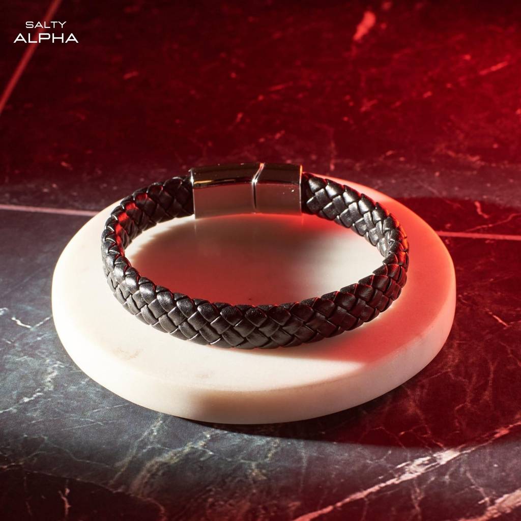 Salty Alpha Avrum Black Leather Bracelet : MB1S0097
