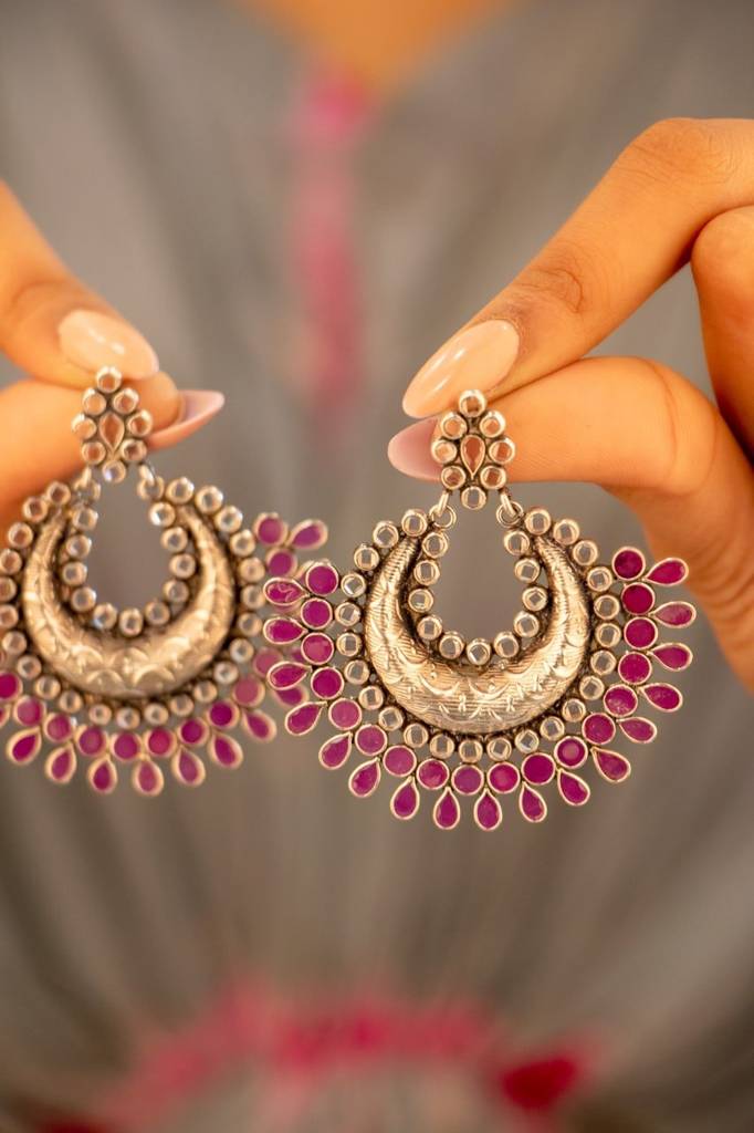 Essence Fine Intricate Scintillating Chandbali : SE9040-1