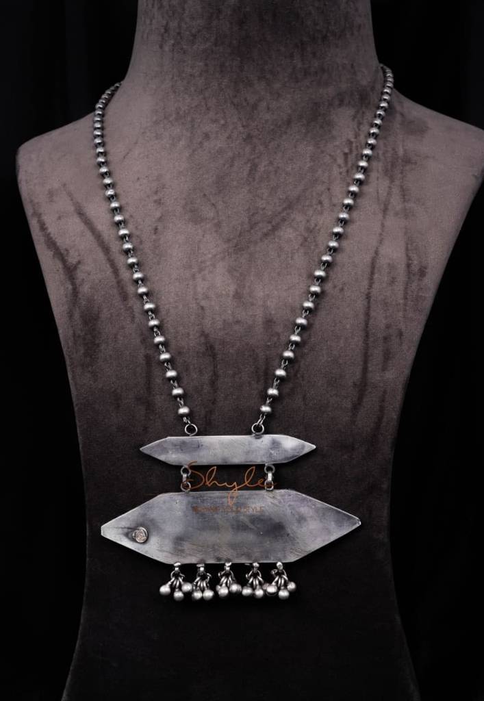Mizoya Detailed Motif Layered Necklace : SN2012
