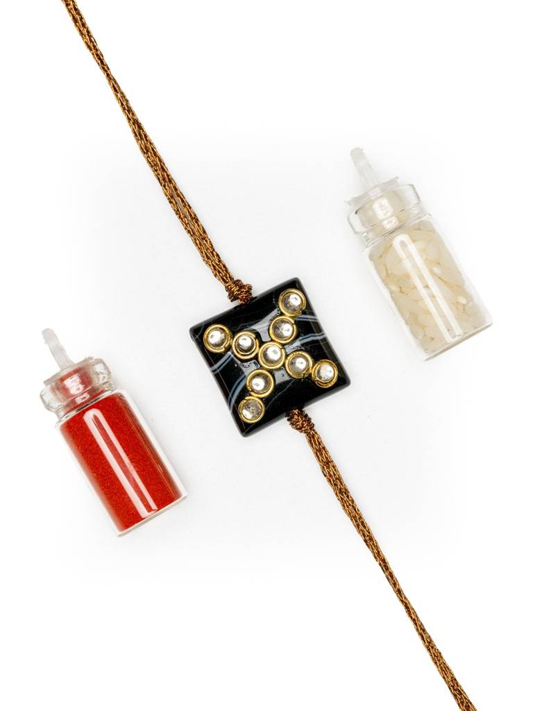 Unisex Black Kundan Rakhi -4 : LAARK55