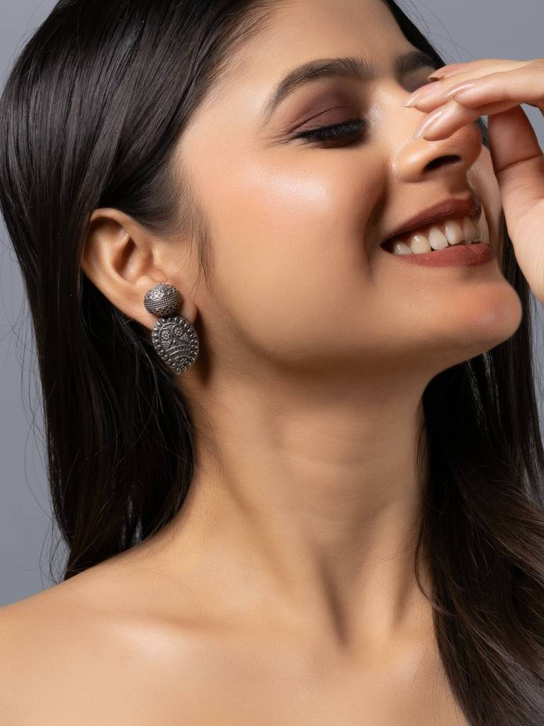 Oxidised Silver  Designer Stud Earrings : LAAER802