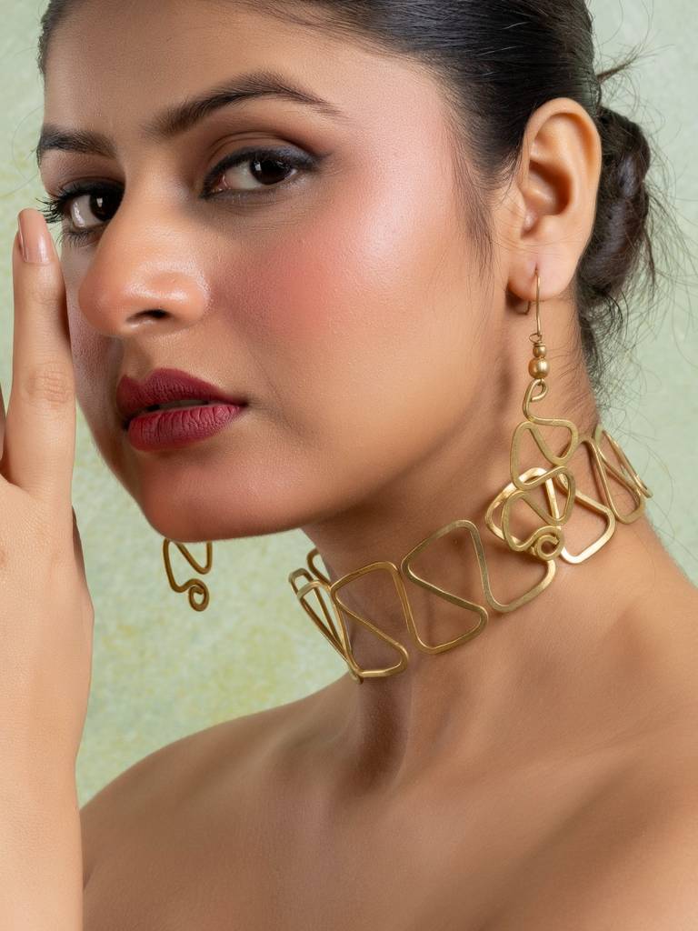 Golden Dokra Brass Choker Necklace Set With Earring : LAANP269