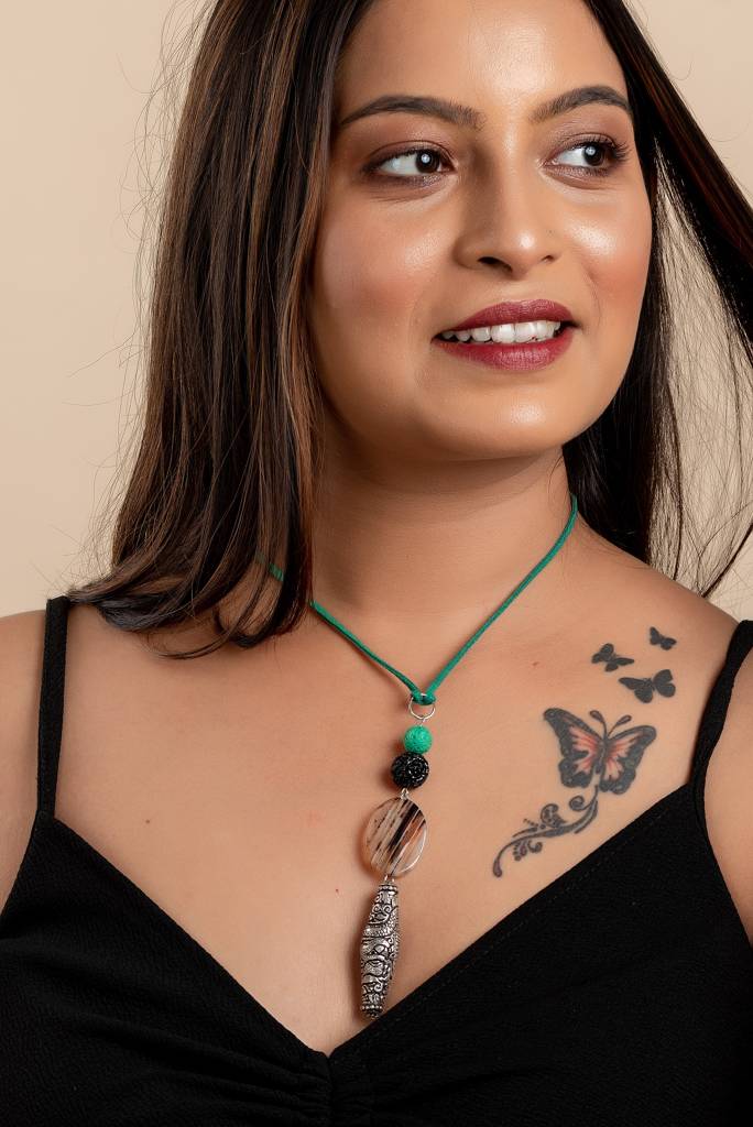 Chitai Bead Semi Precious Stone Pendant Necklace With Adjustable Green Suede Cord, Handcrafted Design : LAANP26