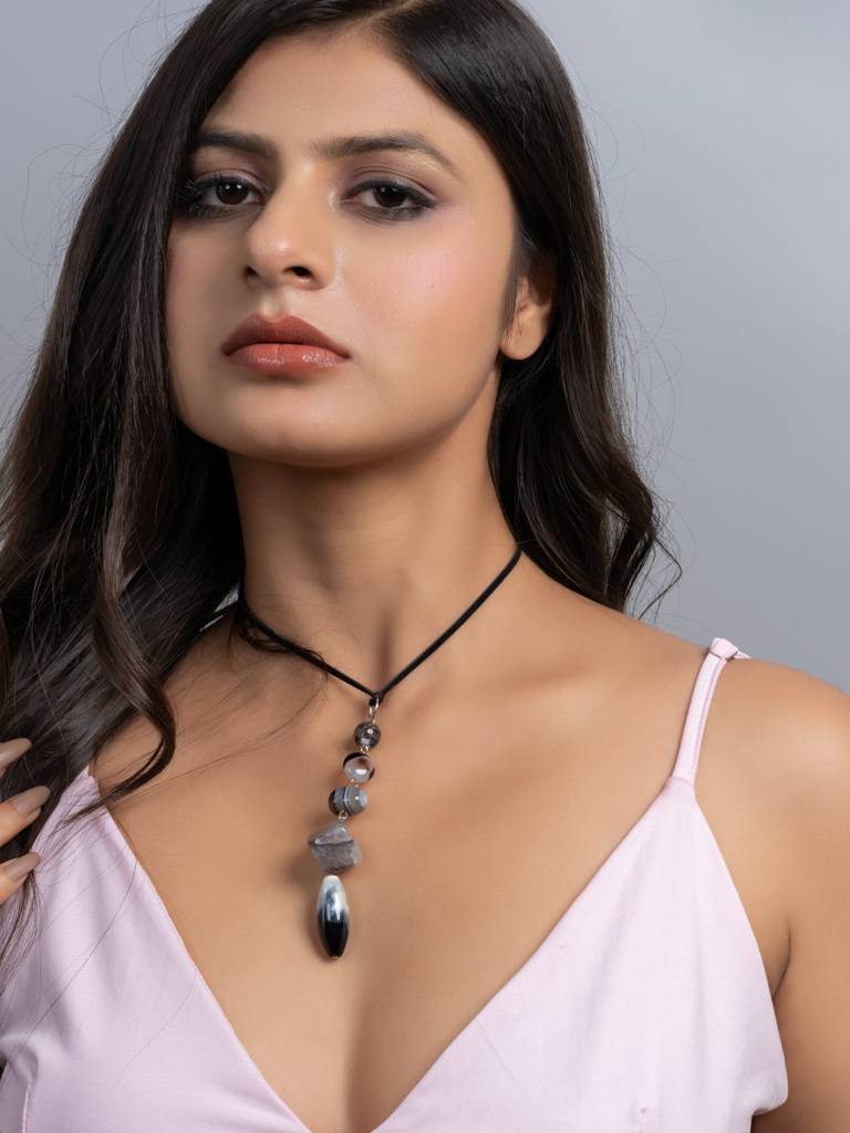 Semi Precious Black White Grey Onyx Agate Sleek Necklace With Adjustable Suede Cord : LAANP355