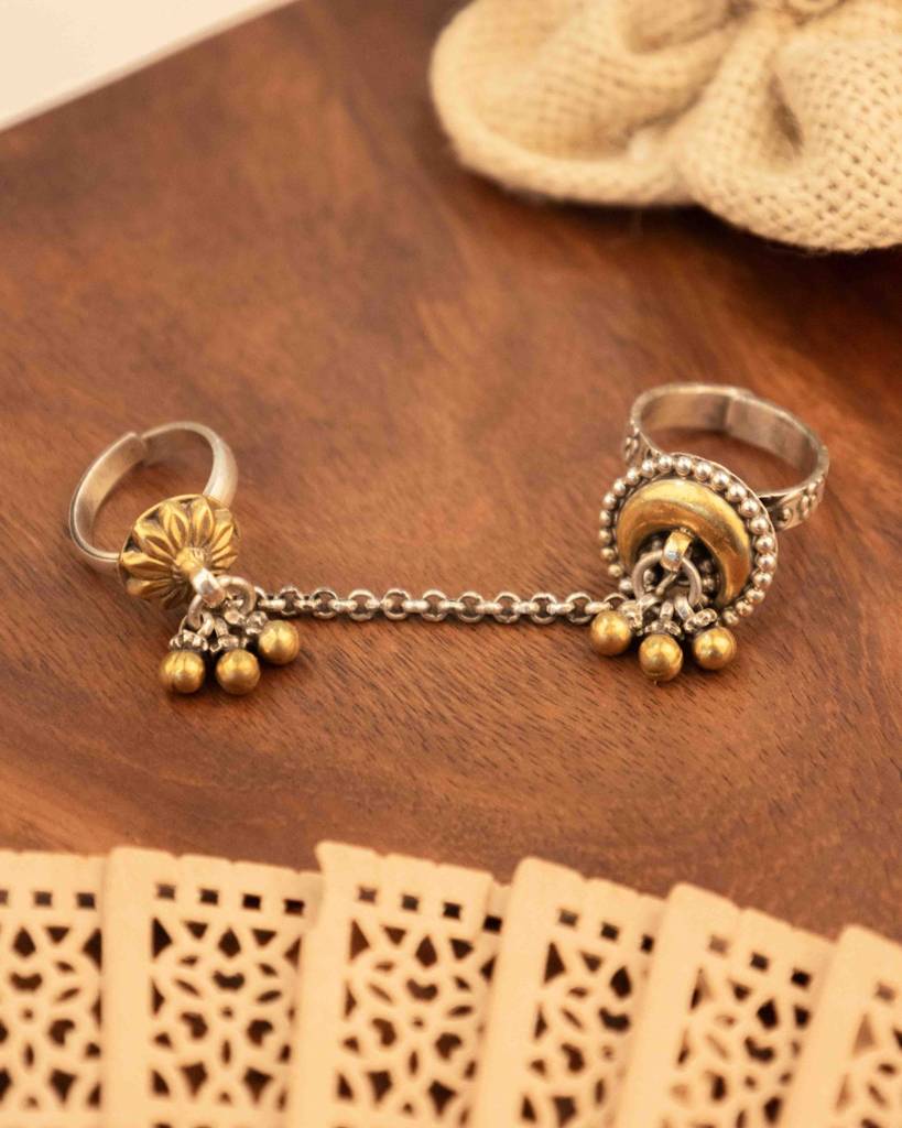 Moh Dual Motif Dual Tone Statement Ring : SR1036-G