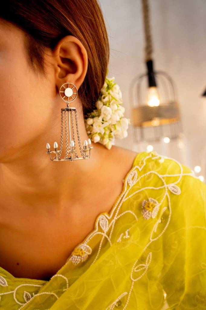 Anvaya Lamp Chandelier Statement Earrings : SE7006