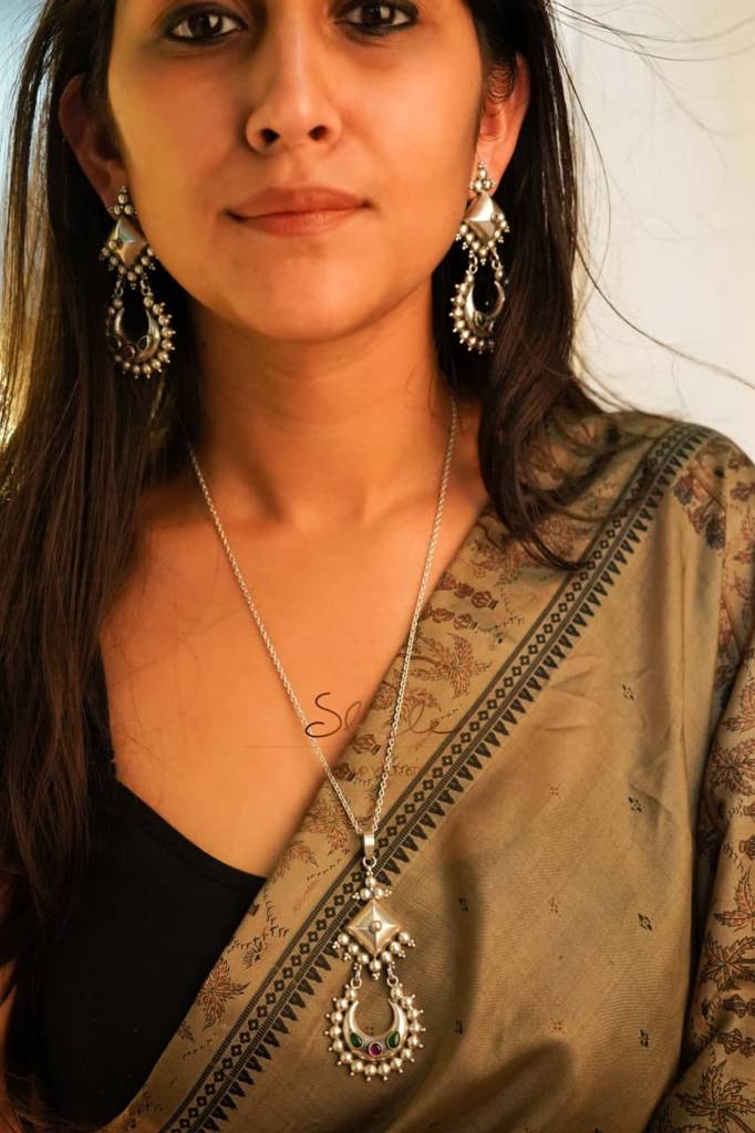 Mizoya Chandra Motif Drop Necklace Set : SN3007