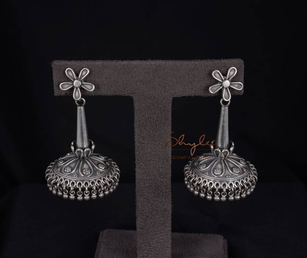 Moh Blooming Flower Statement Jhumka : SE6059