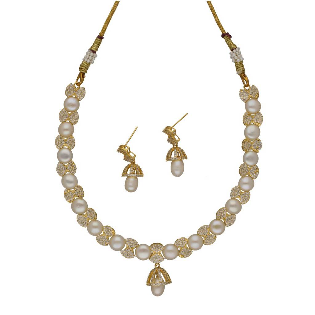 Shine Pearl Necklace Set : JPFEB-24-005