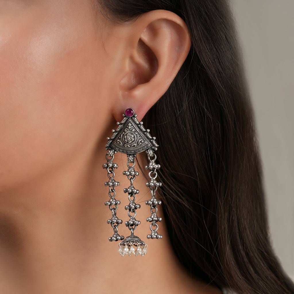 Nakashi Silver Earrings. : SSE851