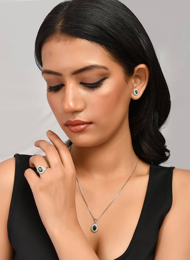 Sparkling Essentials Green Oval Cut Cz Box Set : 8905124480627