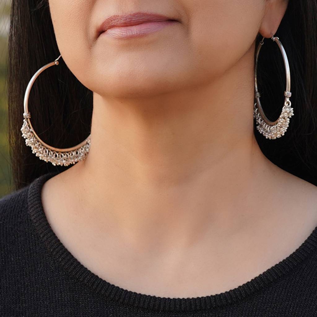 Large Silver Pearl Hoops : SSE669