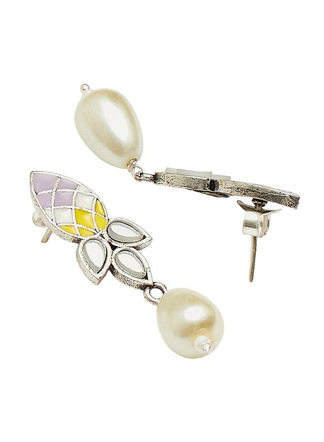 Festive Hues Filigree Faux Pearls Adorned Silver Oxidised Jewellery Set : 8905124458824