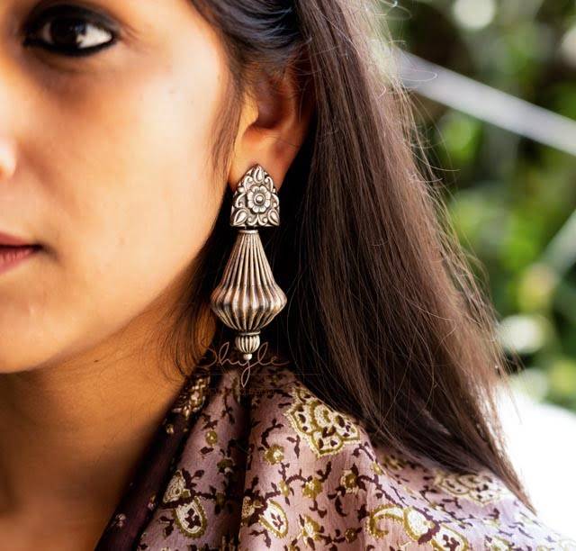 Anvaya Vintage Inspired Bold Drop Earrings : SE6054