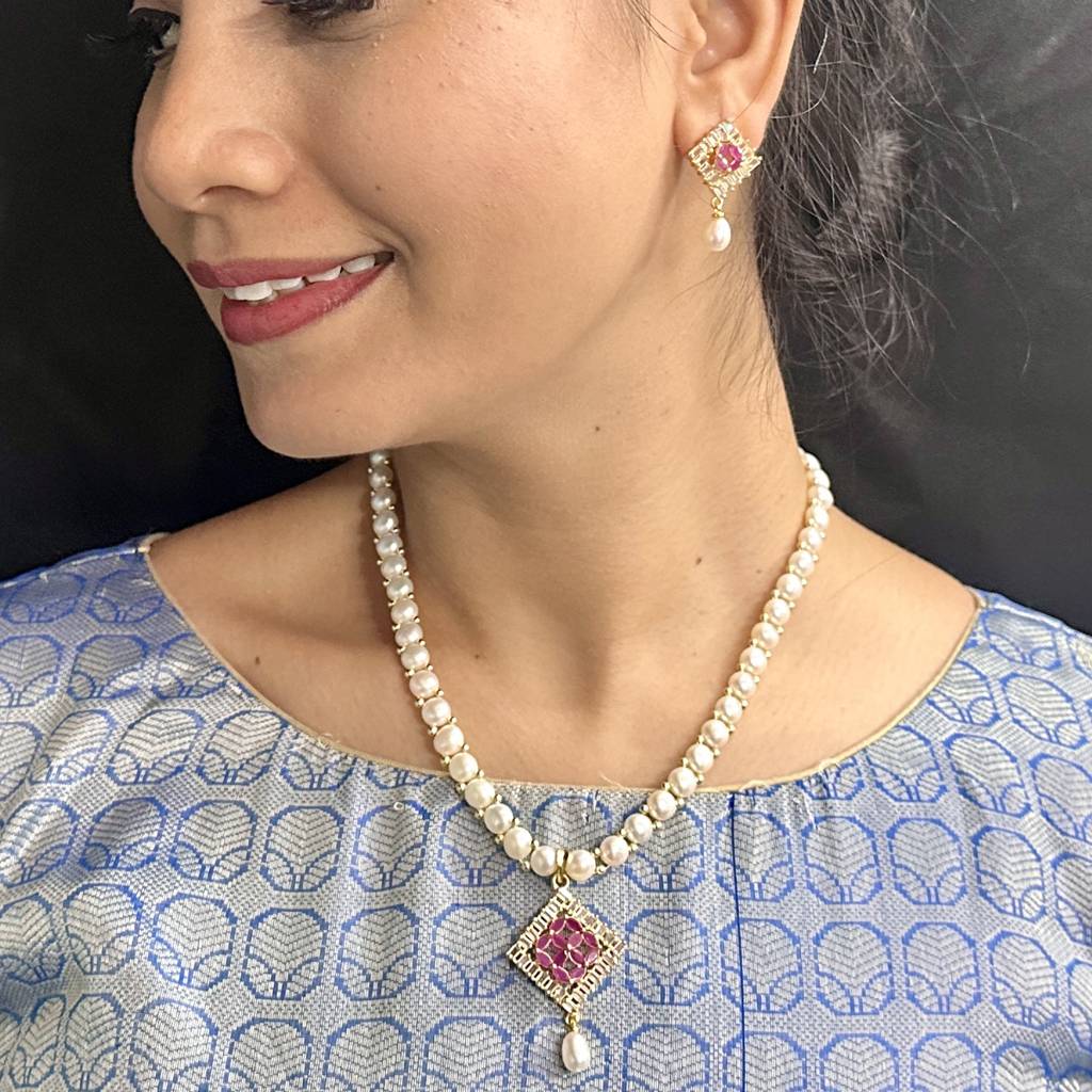 Tanvi Pearl Necklace Set : JPSEP-24-023