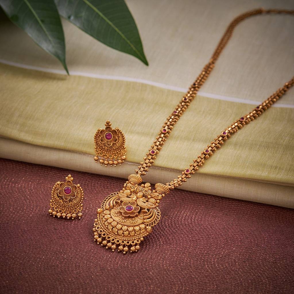 Kushal'S Fashion Jewellery Ruby Gold-Plated Ethnic Antique Jewellery Set -404677 : 404677