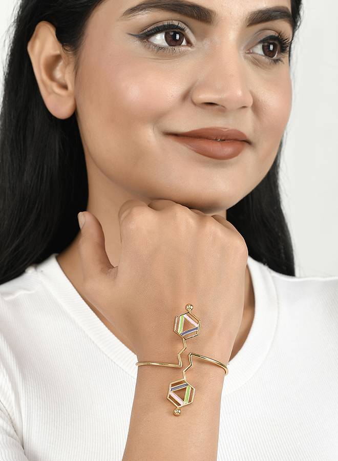 Benzene Enamelled Hexagons Cuff Bracelet : 8905124456769