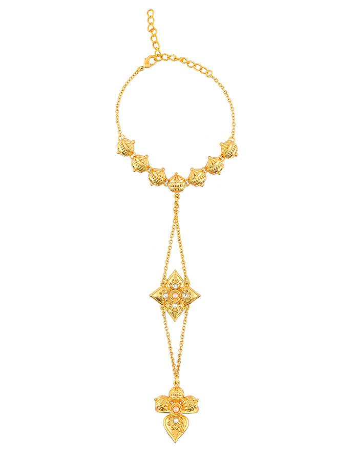 Aradhana Deepti Haathphool : 8905124510638