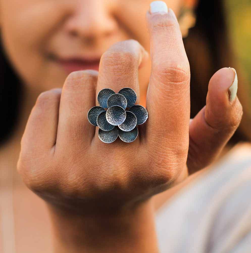 Adya Flower Textured Ring : SR2017