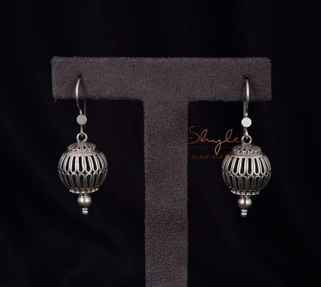 Mizoya Intricate Gada Earrings : SE5017-1-2-1-1