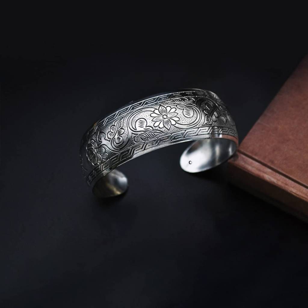Silver Plated Cuff Style Bracelet Floral Engraved Stylish Fashion Jewellery For Women & Girls : PX9B119