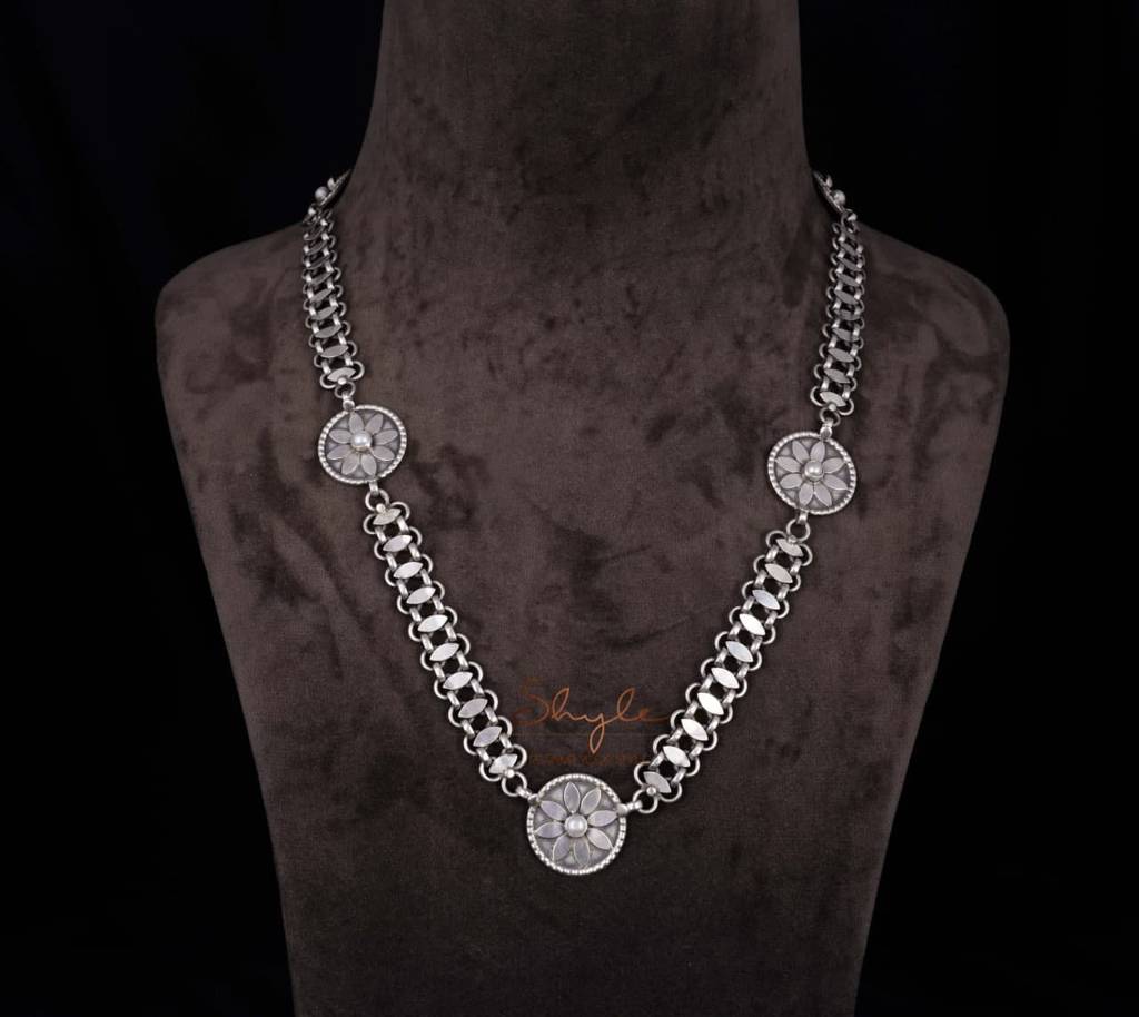 Mizoya Flower Motif Versatile Chain Necklace : SN105