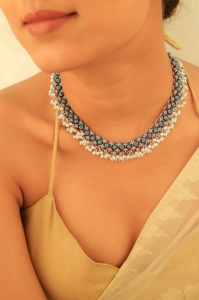 Tattva Turquoise Jadau Pearl Drop Classic Necklace : SN558488