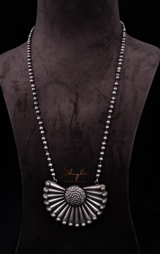 Anvaya Embossed Classic Necklace : SN152-1-1-1-1-2-1